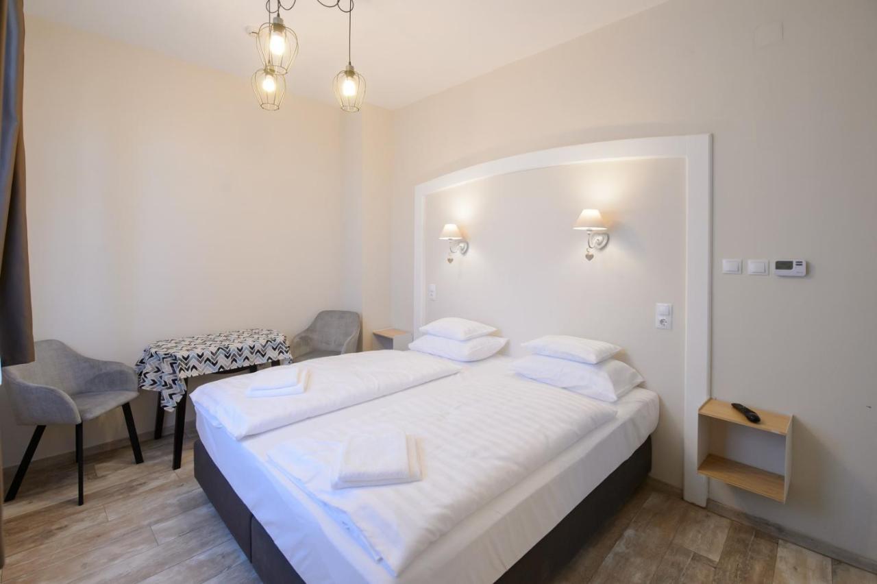 Illaberek Panzio Hotel Eger Eksteriør billede