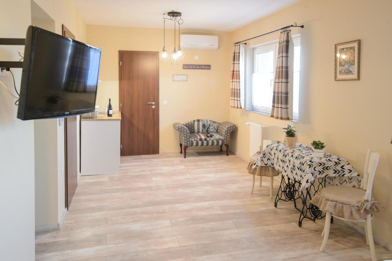 Illaberek Panzio Hotel Eger Eksteriør billede