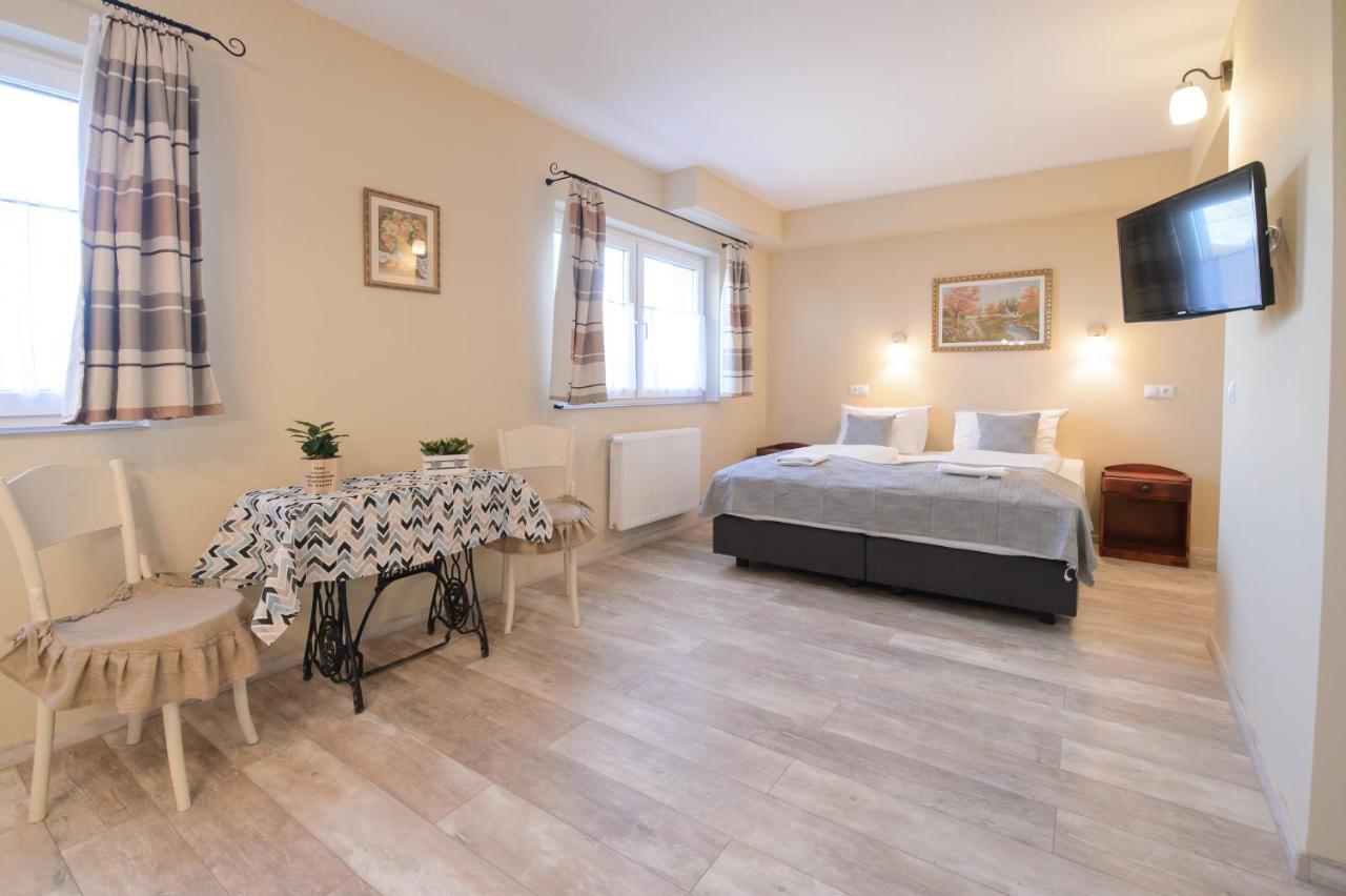 Illaberek Panzio Hotel Eger Eksteriør billede