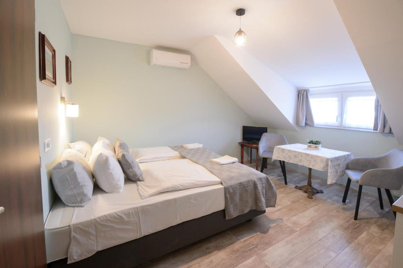 Illaberek Panzio Hotel Eger Eksteriør billede